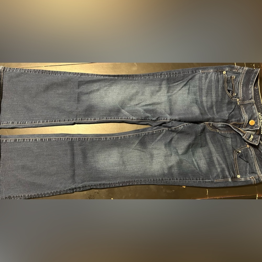 Size 12 Regular. American Eagle kick boot jeans.
